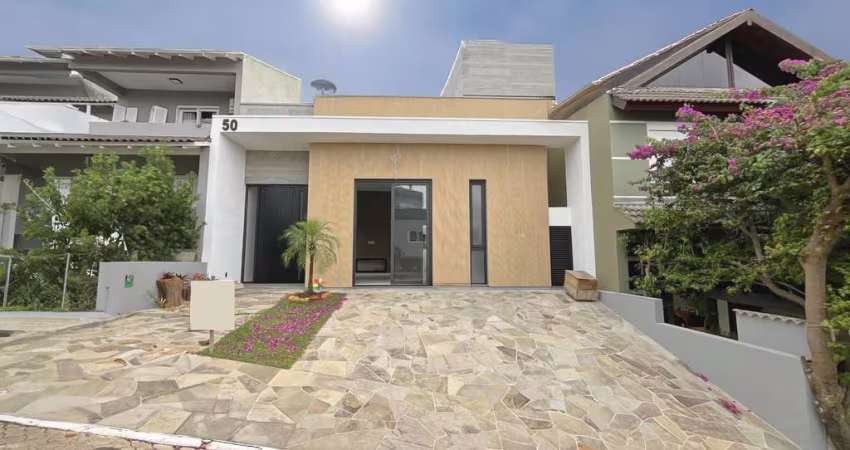 Casa Condominio em Porto Alegre, no bairro Hípica, com 3 dormitório(s), e 3 banh