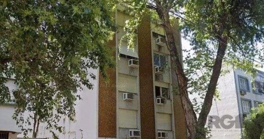 Vende-se amplo apartamento 2 dorm, vaga coberta, predio c/ elevador - 62m² - Rio