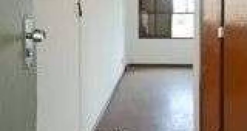Apartamento no Jardim Botânico de 3 dormitórios e dependência