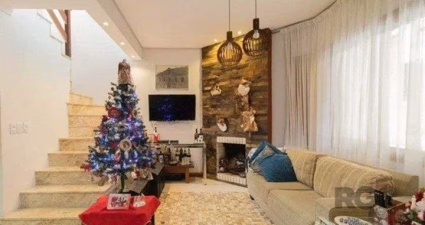 Casa em condomínio na zona sul, 3 quartos, suíte, lareira, churrasqueira, 2 vaga