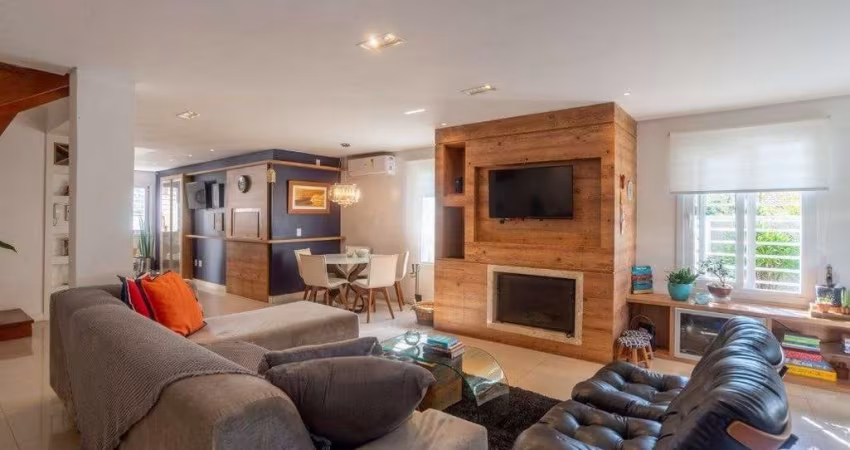 Casa, totalmente mobiliada, 3 dormitórios, 1 uma suíte com closet e sacada