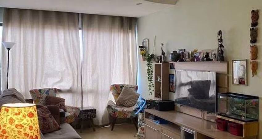Apartamento no Partenon de 3 dormitórios e vaga