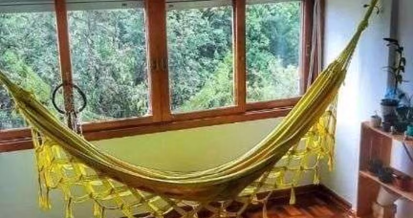 Apartamento 3 dormitórios à venda Floresta Porto Alegre/RS