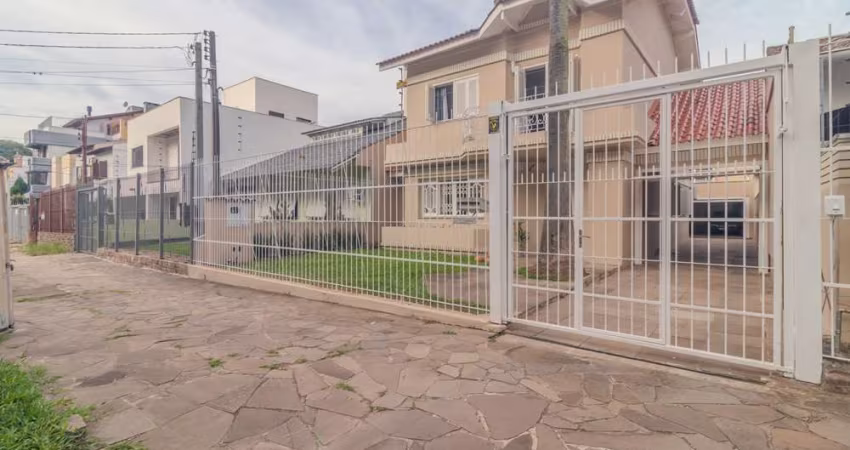 Casa 3 dormitórios à venda Higienópolis Porto Alegre/RS