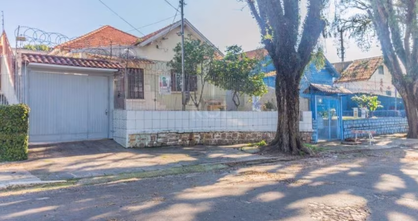 Casa 3 dormitórios à venda Santa Tereza Porto Alegre/RS