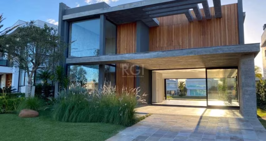 Casa em Condomínio 4 dormitórios à venda Centro Xangri-Lá/RS
