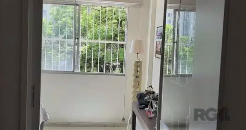 Apartamento com 2 quartos à venda na Avenida Ipiranga, 3377, Partenon, Porto Alegre