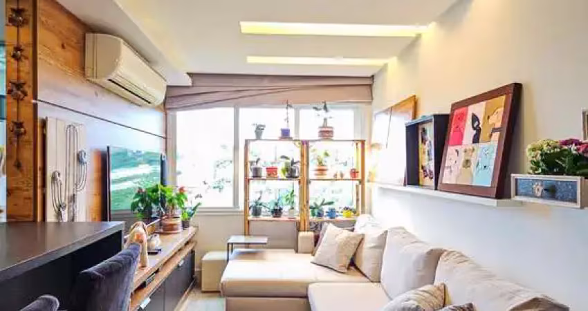 Excelente apartamento com dois sendo suite , duas vagas ,semi mobiliado