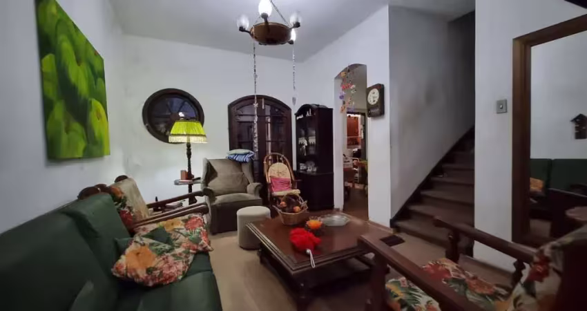 Casa com 3 quartos à venda na Rua General Lima e Silva, 1385, Azenha, Porto Alegre