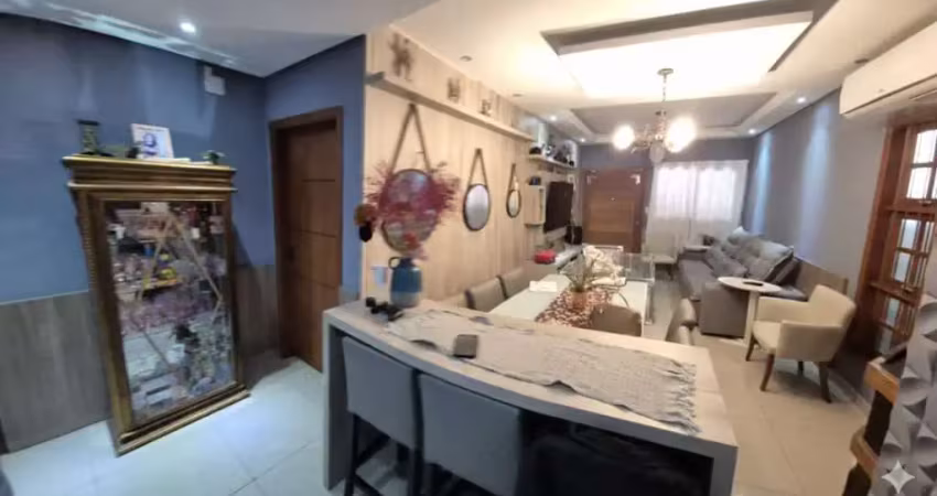 Casa com piscina / 5 quartos / 2 suítes / churrasqueira / piscina / anexo fundos