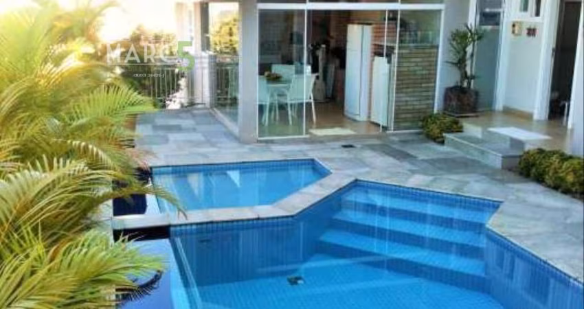 Casa em condomínio fechado com 4 quartos à venda na Rua Pedra da Lua, Arujá 5, Arujá