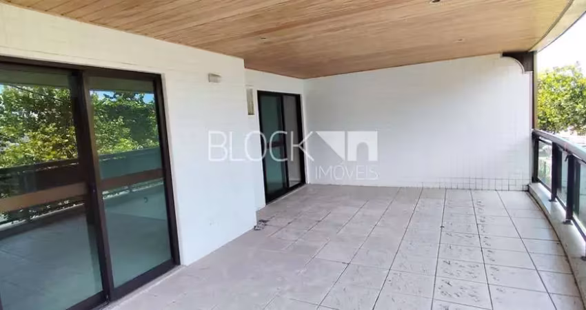 Recreio dos bandeirantes | apartamento 2 quartos, sendo 2 suites