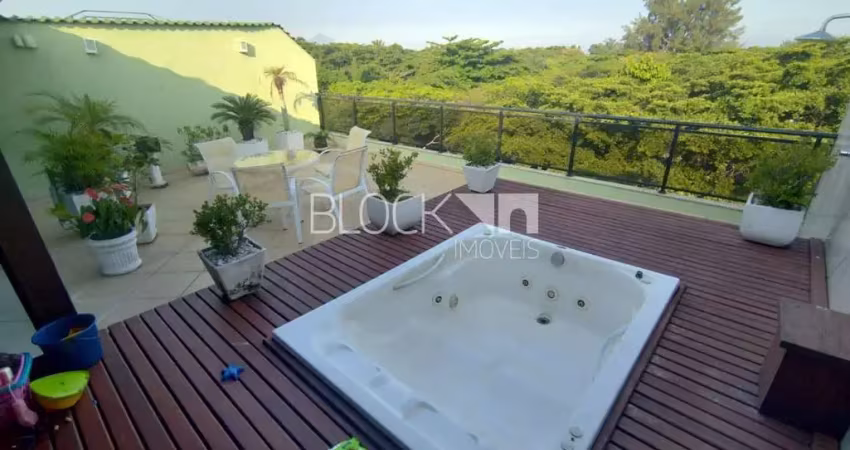 Recreio dos Bandeirantes | Cobertura 4 quartos, sendo 1 suite
