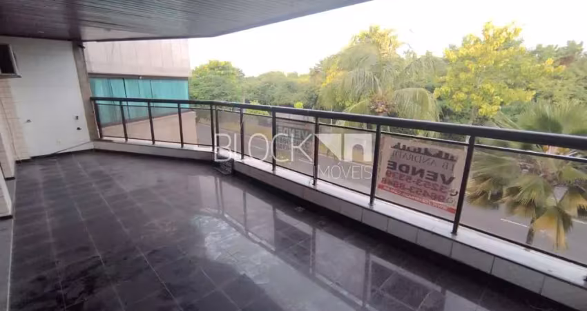 Recreio dos Bandeirantes | Apartamento 3 quartos, sendo 3 suites