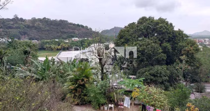 Vargem Pequena | Casa de Rua 6 quartos