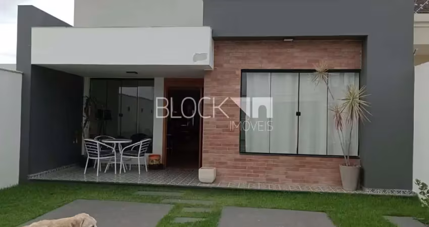 Guaratiba | Casa de Condomínio 3 quartos, sendo 1 suite