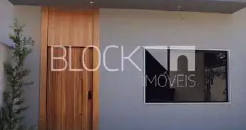 Casa em condomínio fechado com 3 quartos à venda na Rua Maria de Fátima Gouvêa, --, Vargem Pequena, Rio de Janeiro