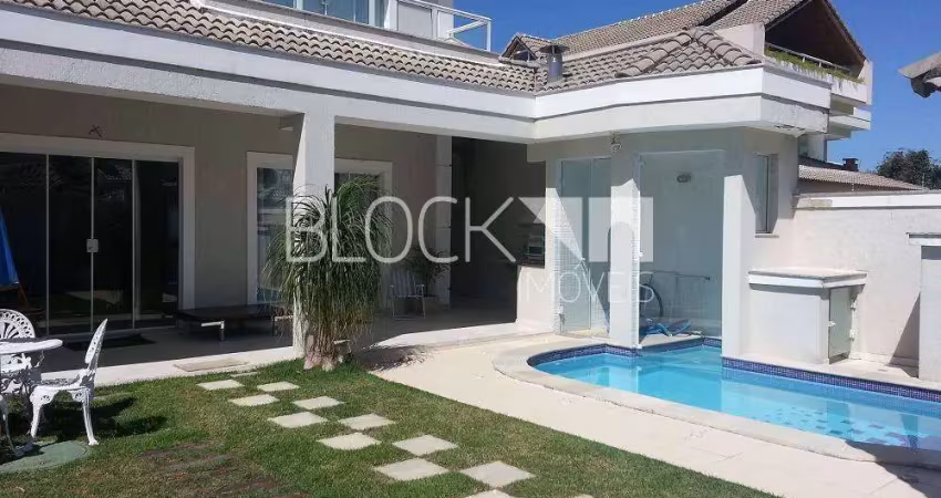Recreio dos Bandeirantes | Casa de Condomínio 5 quartos, sendo 3 suites