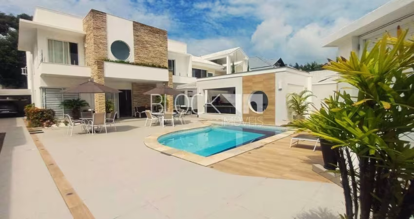 Casa em condomínio fechado para alugar na Rua Professor Álvaro Rebello, --, Barra da Tijuca, Rio de Janeiro
