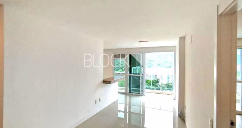 Apartamento com 2 quartos para alugar na Avenida Abraham Medina, --, Barra da Tijuca, Rio de Janeiro