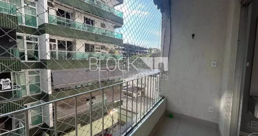 Apartamento com 2 quartos para alugar na Rua Tirol, --, Freguesia (Jacarepaguá), Rio de Janeiro