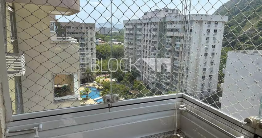 Apartamento com 2 quartos para alugar na Avenida Olof Palme, --, Camorim, Rio de Janeiro