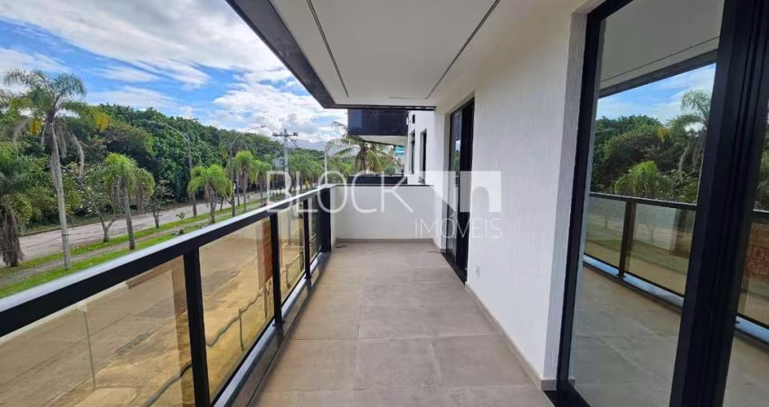 Apartamento com 3 quartos à venda na Avenida Albert Sabin, --, Recreio dos Bandeirantes, Rio de Janeiro