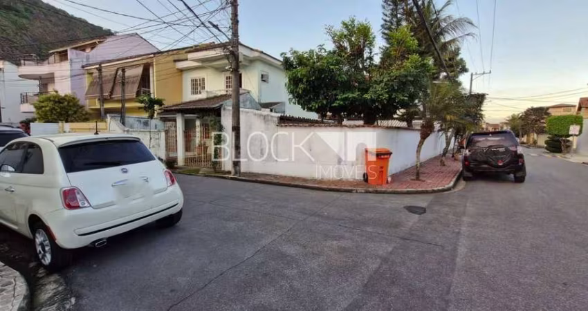 Casa em condomínio fechado com 4 quartos à venda na Rua Célio Fernandes dos Santos Silva, --, Vargem Pequena, Rio de Janeiro