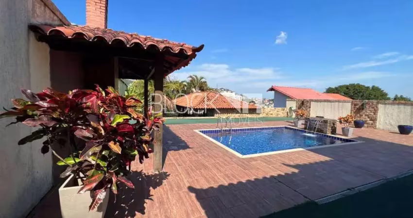 Jacarepaguá | Casa de Rua 4 quartos, sendo 1 suite