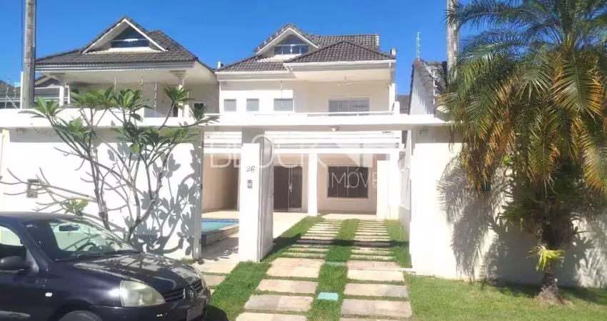 Vargem pequena | casa de condomínio 4 quartos, sendo 2 suites