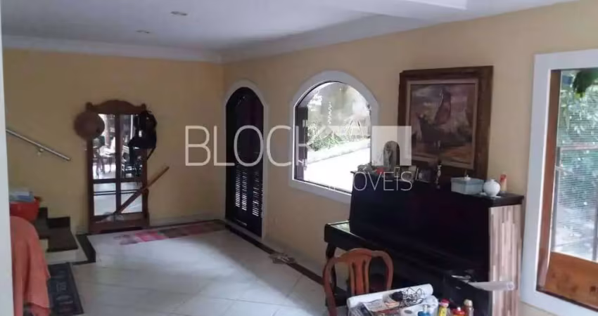 Itanhangá | casa de condomínio 4 quartos, sendo 2 suites