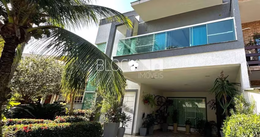 Recreio dos bandeirantes | casa de condomínio 4 quartos, sendo 3 suites