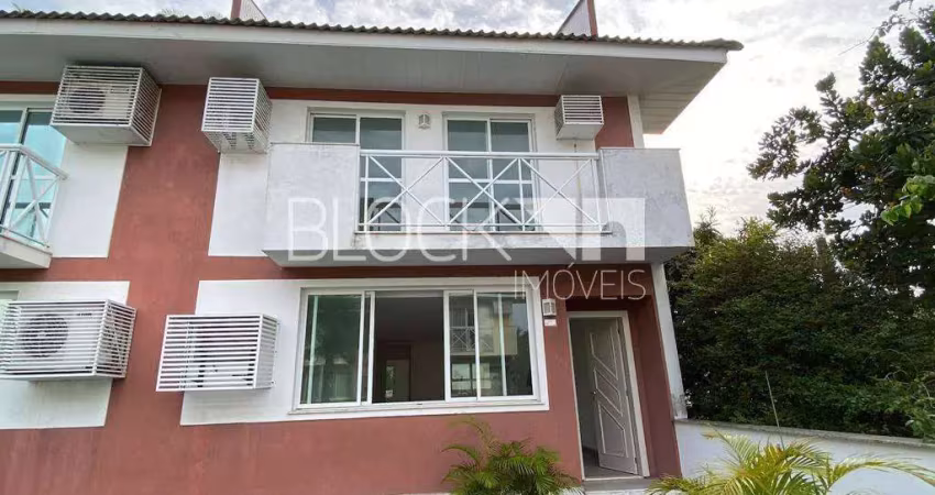 Recreio dos bandeirantes | casa de condomínio 4 quartos, sendo 3 suites
