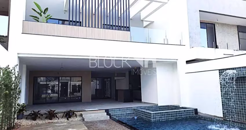 Recreio dos bandeirantes | casa de condomínio 5 quartos, sendo 5 suites