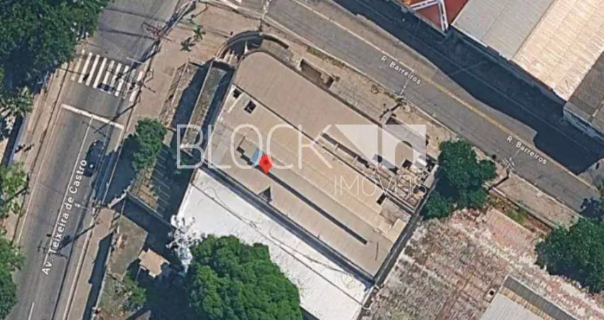 Barracão / Galpão / Depósito à venda na Avenida Teixeira de Castro, --, Ramos, Rio de Janeiro