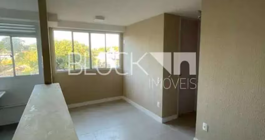 Apartamento com 2 quartos à venda na Rua Alões, --, Guaratiba, Rio de Janeiro