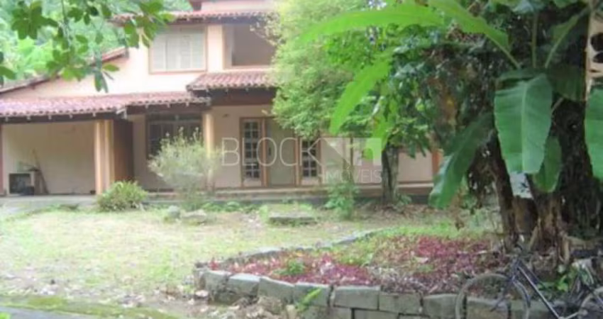 Recreio dos Bandeirantes | Casa 3 quartos, sendo 1 suite