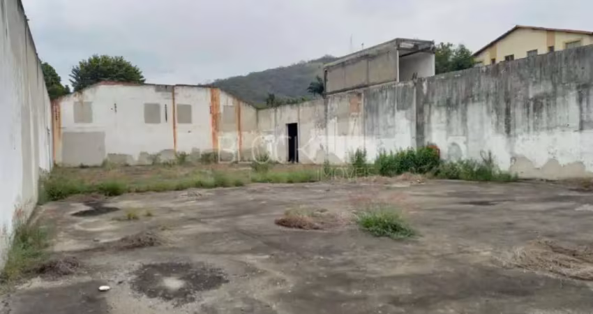 Barracão / Galpão / Depósito à venda na Rua Carlos Teixeira, --, Campo Grande, Rio de Janeiro