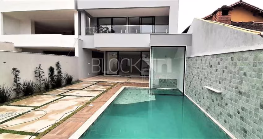 Casa em condomínio fechado com 4 quartos à venda na Rua Ivaldo de Azambuja, --, Barra da Tijuca, Rio de Janeiro