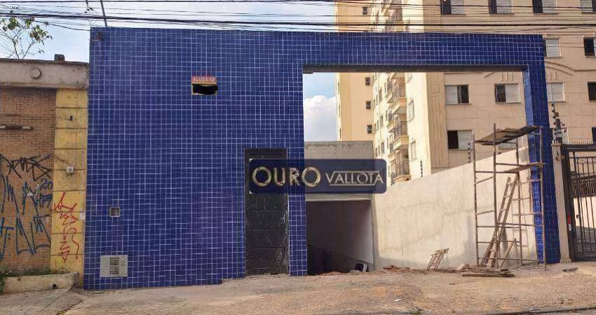 Galpão com 700m²