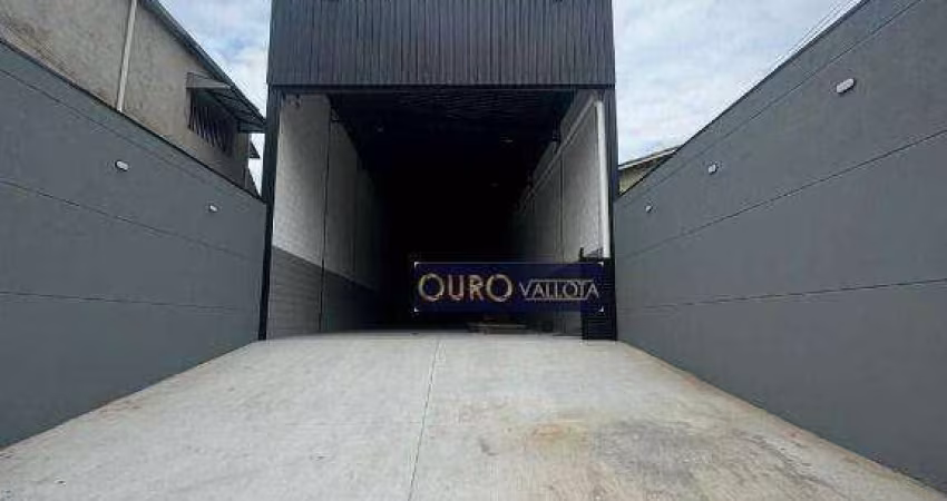 Galpão com 358m²