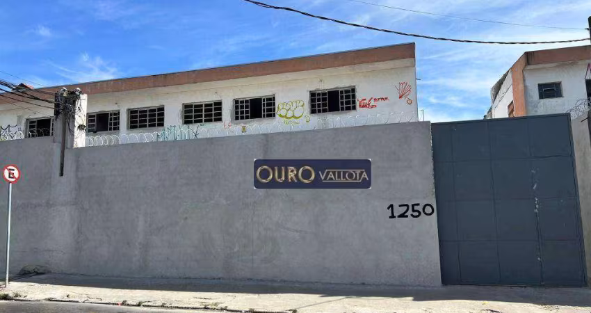Galpão para alugar, 550 m² por R$ 19.075,00/mês - Vila Carmosina - São Paulo/SP