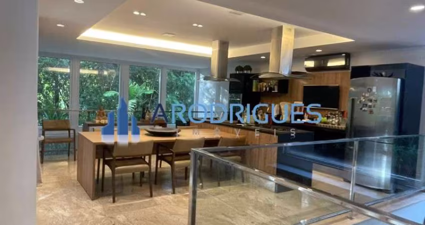 Casa de luxo em condomínio à venda em Alphaville I, Salvador-BA: 5 quartos, 5 suítes, 3 salas, 4 vagas de garagem, 770m².