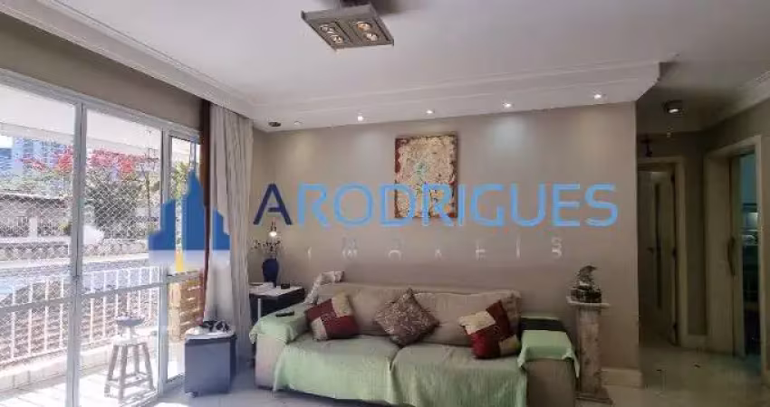 Apartamento em perdizes 136m² sendo 03 dormitórios 01 suíte , 03 vagas de garagem e depósito