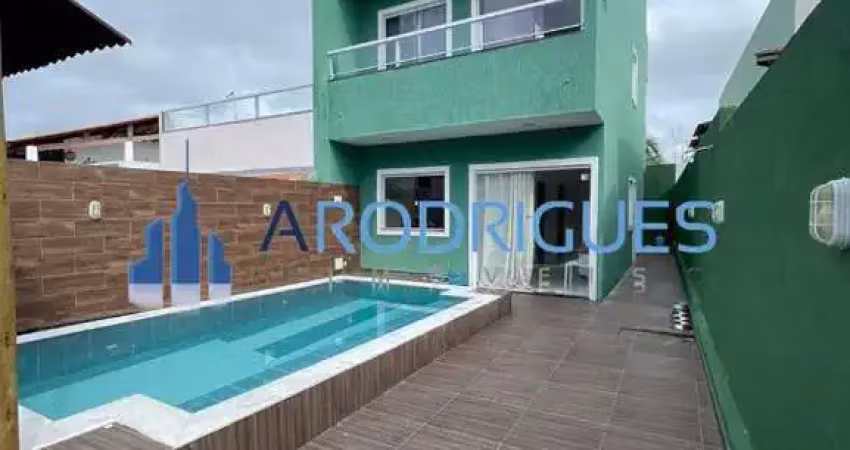 Casa de luxo em condomínio à venda em Jauá (Abrantes), Camaçari-BA: 3 quartos, 2 suítes, 135m², 2 vagas.