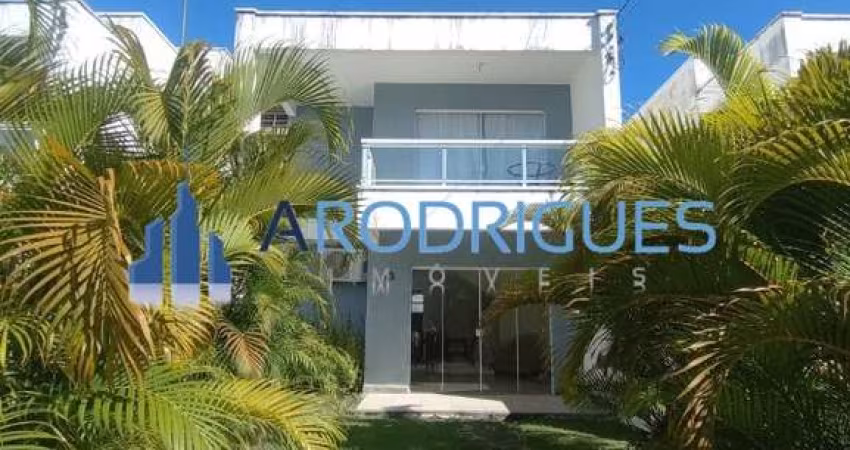 Casa de luxo em condomínio para locação em Buraquinho, Lauro de Freitas-BA: 4 quartos, 2 suítes, 3 vagas e 180m².