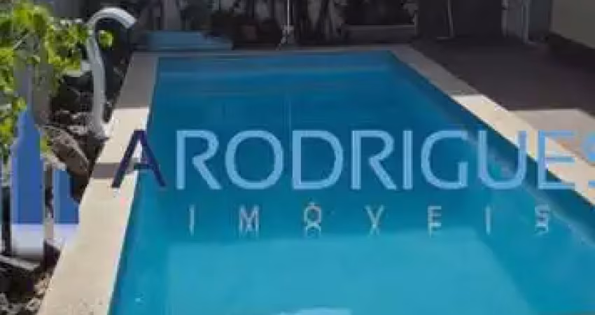 Casa de luxo com 5 quartos e 5 suítes em buraquinho, lauro de freitas-ba: 1km da praia, 210m², 7 banheiros, 2 vagas.