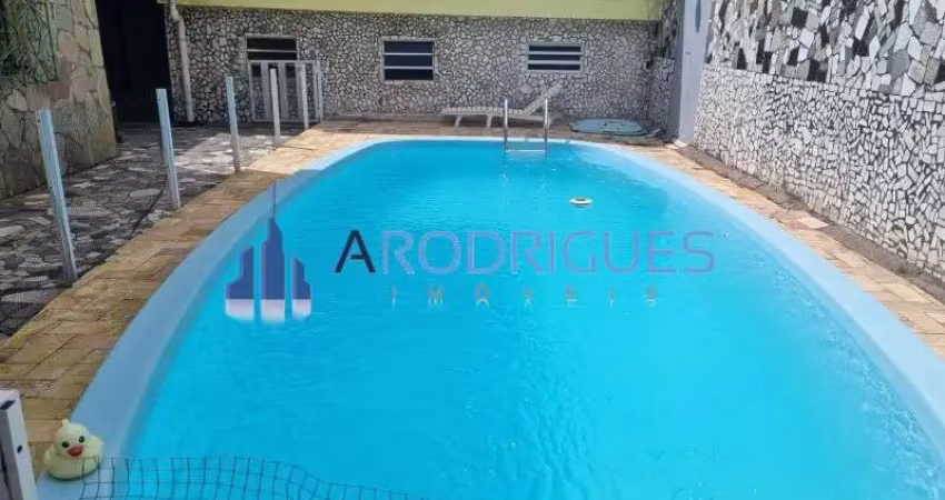 Lauro de freitas oportunidade: casa à venda no centro com 3 quartos, 1 suíte, 960m² e 6 vagas de garagem.