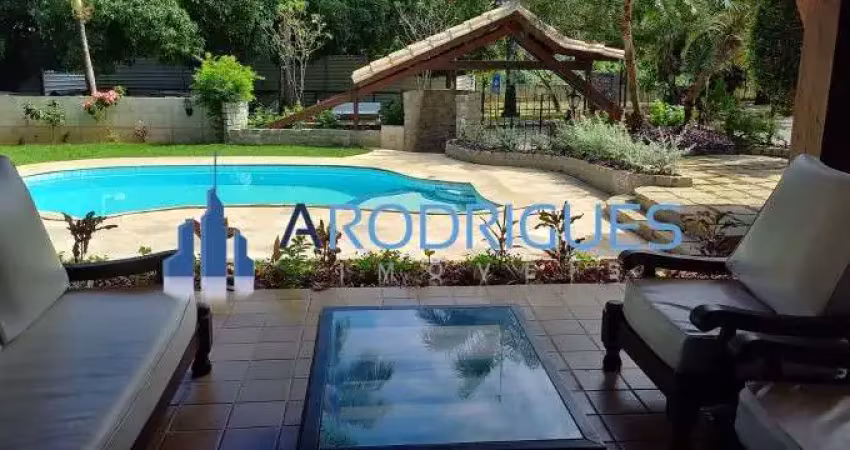 Jaguaribe casa em condomínio: luxuosa propriedade de 5 quartos, 5 suítes, 3 salas, 6 banheiros, 2 vagas e 450m² em piatã, salvador-ba.