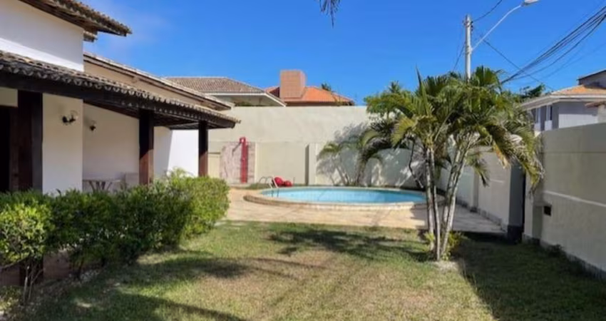 Casa para Venda em Lauro de Freitas, Vilas Do Atlântico, 4 dormitórios, 2 banheiros, 2 vagas